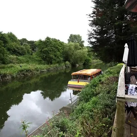 Adventure Riverside Campervan !