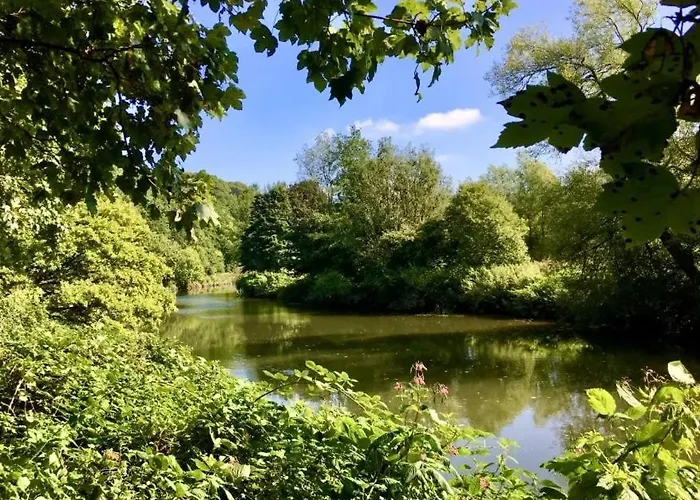 Adventure Riverside Campervan ! Hotel en barco *